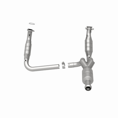 MagnaFlow OEM Grade Federal / EPA Compliant Direct-Fit Catalytic Converter 51578 360 Degree Image Set