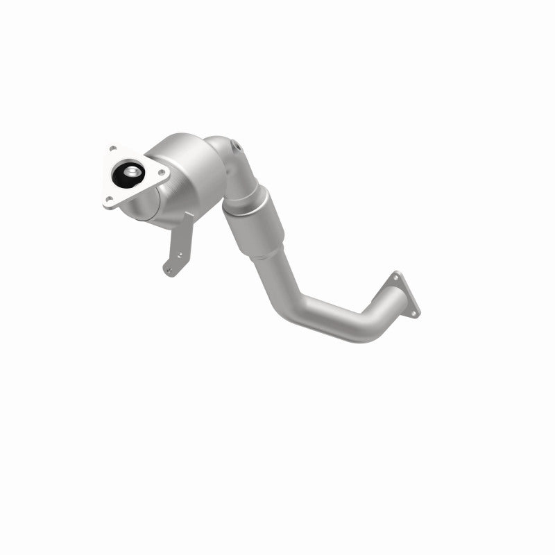 MagnaFlow OEM Grade Federal / EPA Compliant Direct-Fit Catalytic Converter 51947 360 Degree Image Set