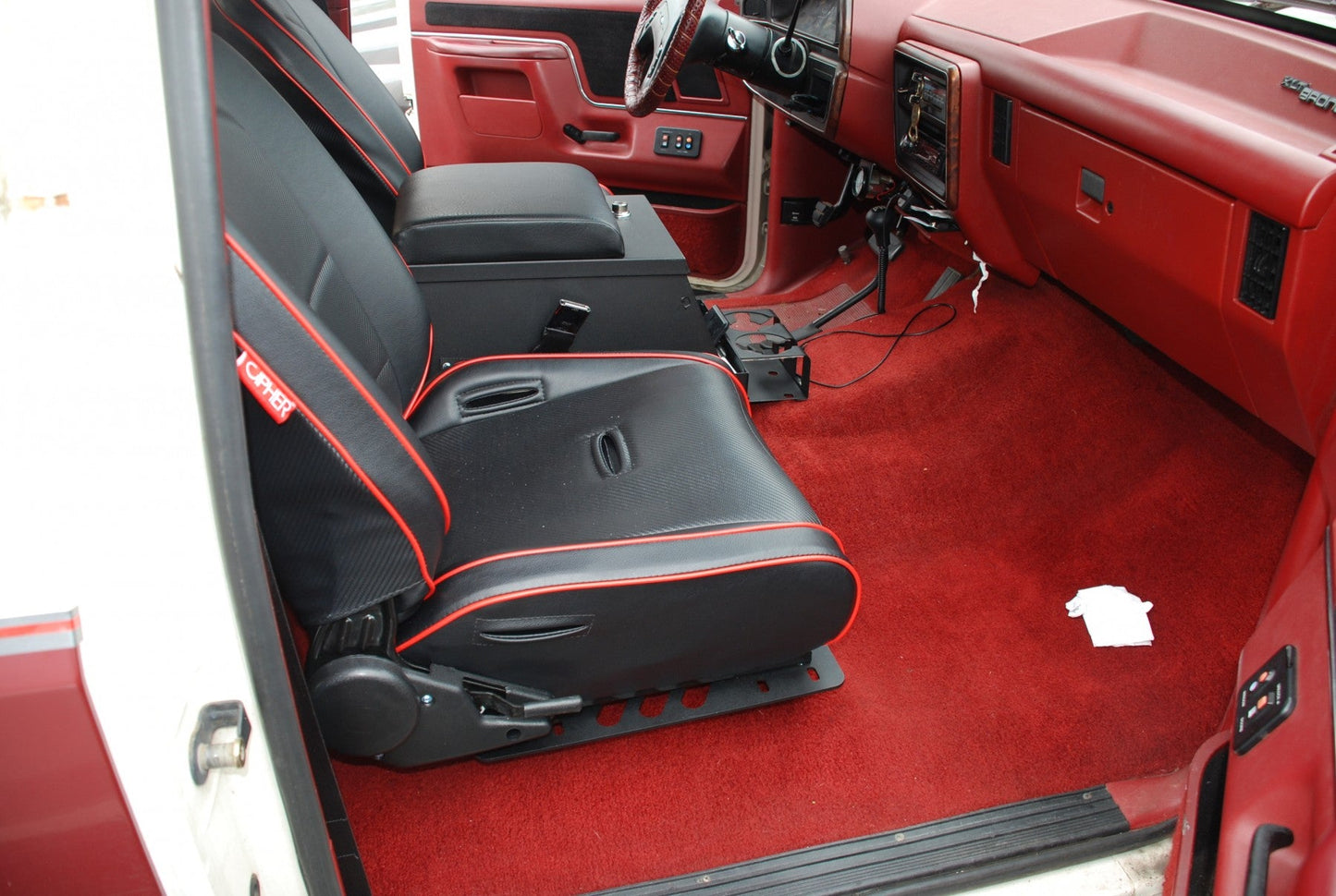 Planted Technology Seat Bracket- Ford Bronco [Third Generation Excluding Bench Seat Models] (1980-1986) - Driver / Left