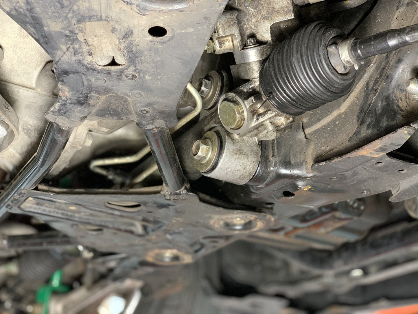 GKTech Z33 350z/ G35 Solid Aluminium Steering Rack Bushings