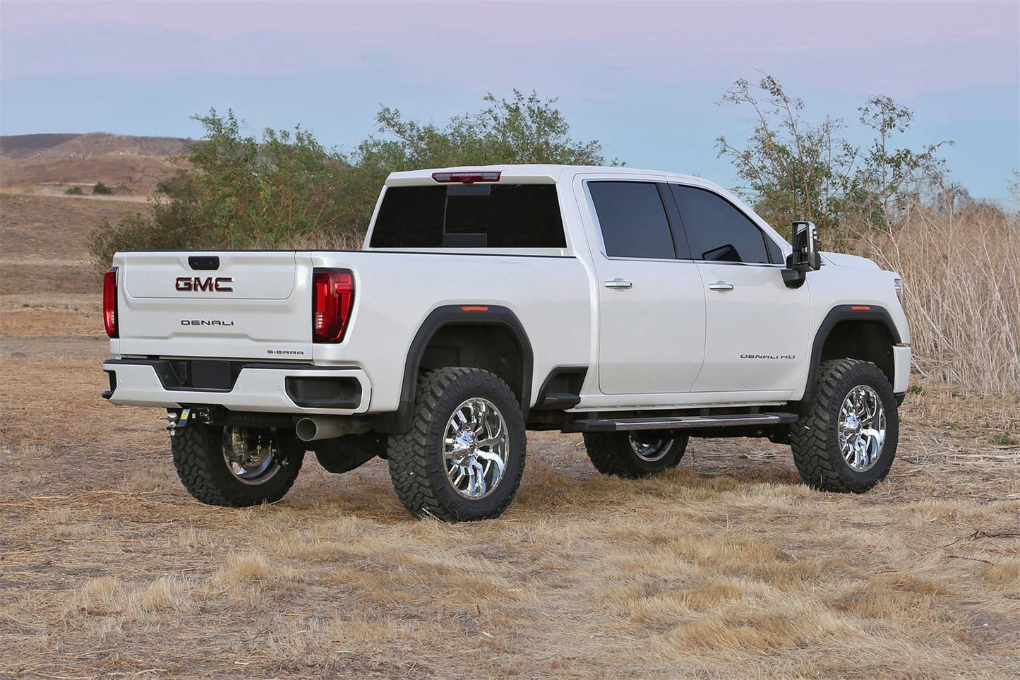 Fabtech 20-21 GM 2500HD/3500HD 4WD 6in Lift System w/2.25 DL Shocks K1159DL