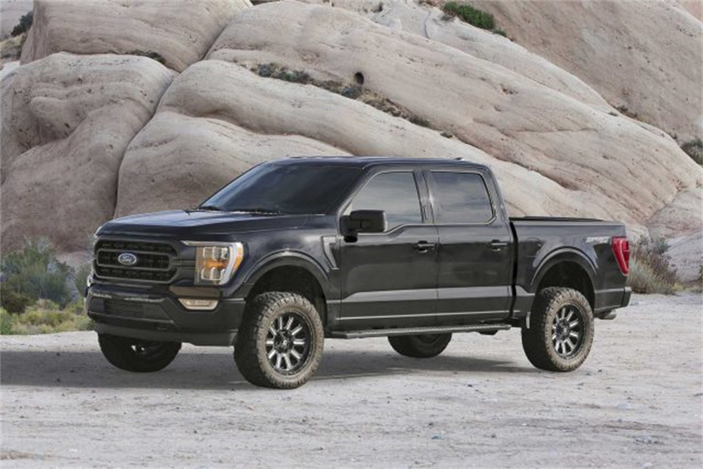 Fabtech 2021 Ford F150 4WD 2in Uniball UCA System w/DL 2.5 Resi Coilovers & Rear DL Shocks K2375DL
