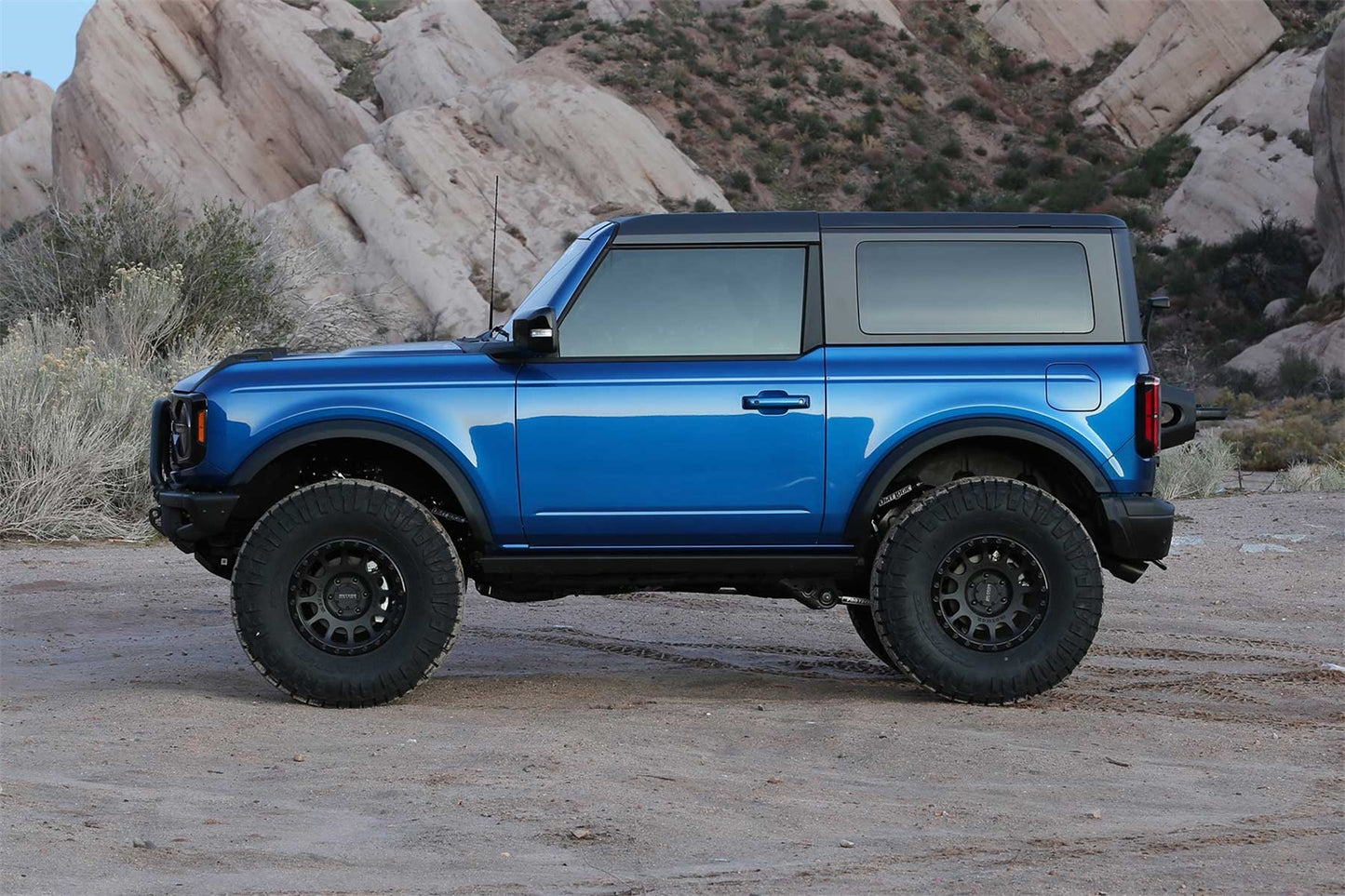 Fabtech 21-22 Bronco 3" UCA Kit w/Uniballs & DLSS Resi Shocks 2 Door Bilstein Model Only K2389DL