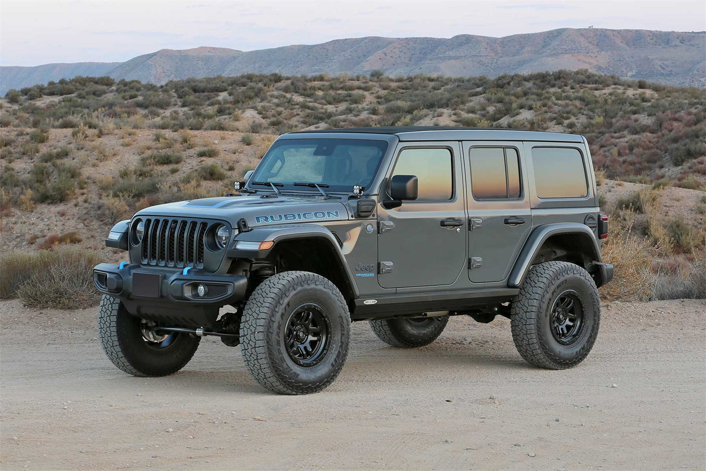 Fabtech 2021 Jeep JL 4XE 4 Dr 3in Sport System w/ DLSS RESI 
 K4201DL