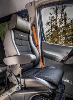 Planted Technology Seat Bracket- Mercedes Sprinter Van (2006-2018) - Driver / Left