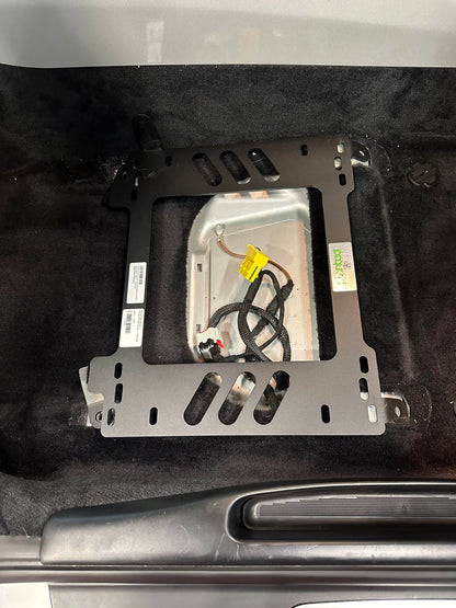 Planted Technology Seat Bracket- Porsche 996 / Boxster / 997 / Cayman / 991 (1998+) - Passenger / Right