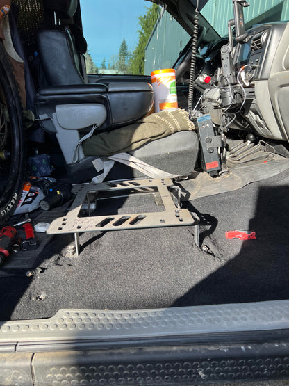 Planted Technology Seat Bracket- Ford F550 [1st Generation / PHN131 Chassis] (1999-2007) - Passenger / Right