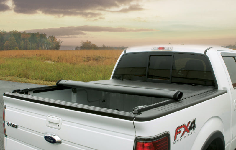 Lund 05-12 Dodge Dakota (6.5ft. Bed w/o Utility TRack) Genesis Roll Up Tonneau Cover - Black 96087