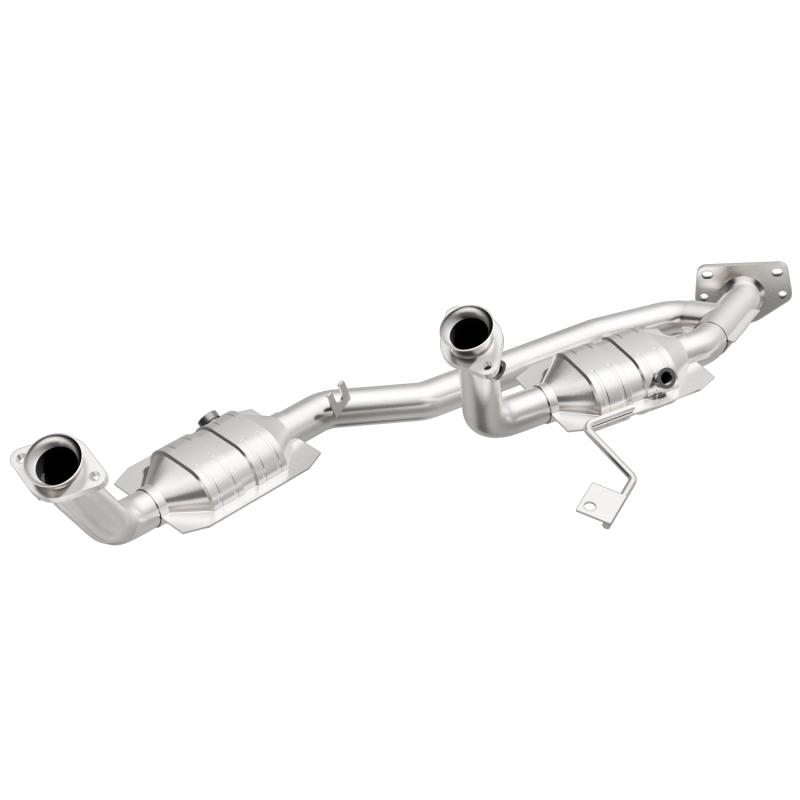 MagnaFlow Conv DF 04 Ford Freestar 3.9L 49079 Main Image