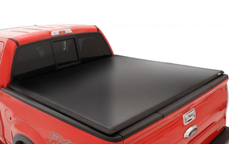 Lund 15-18 Ford F-150 (6.5ft. Bed) Genesis Tri-Fold Tonneau Cover - Black 950173