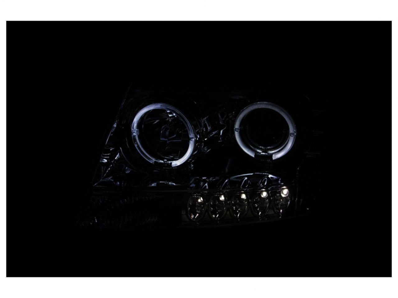 Anzo 1999-2004 Jeep Grand Cherokee Projector Headlights w/ Halo Chrome