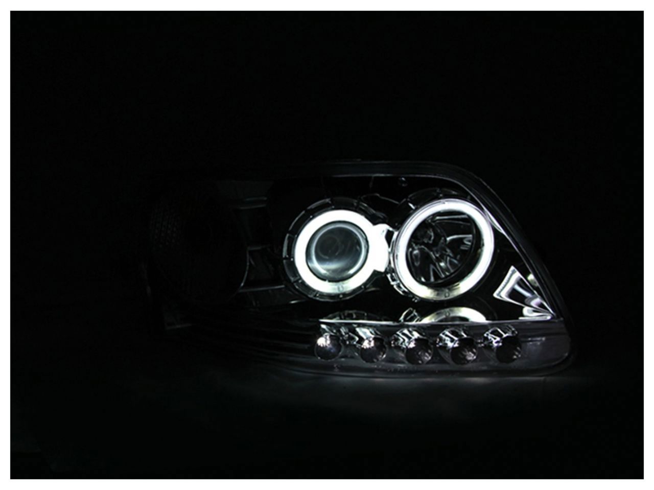 Anzo 1997.5-2003 Ford F-150 Projector Headlights w/ Halo Chrome 1pc