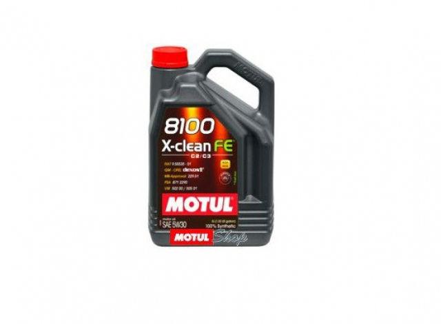 Motul Engine Oil 104777 Item Image