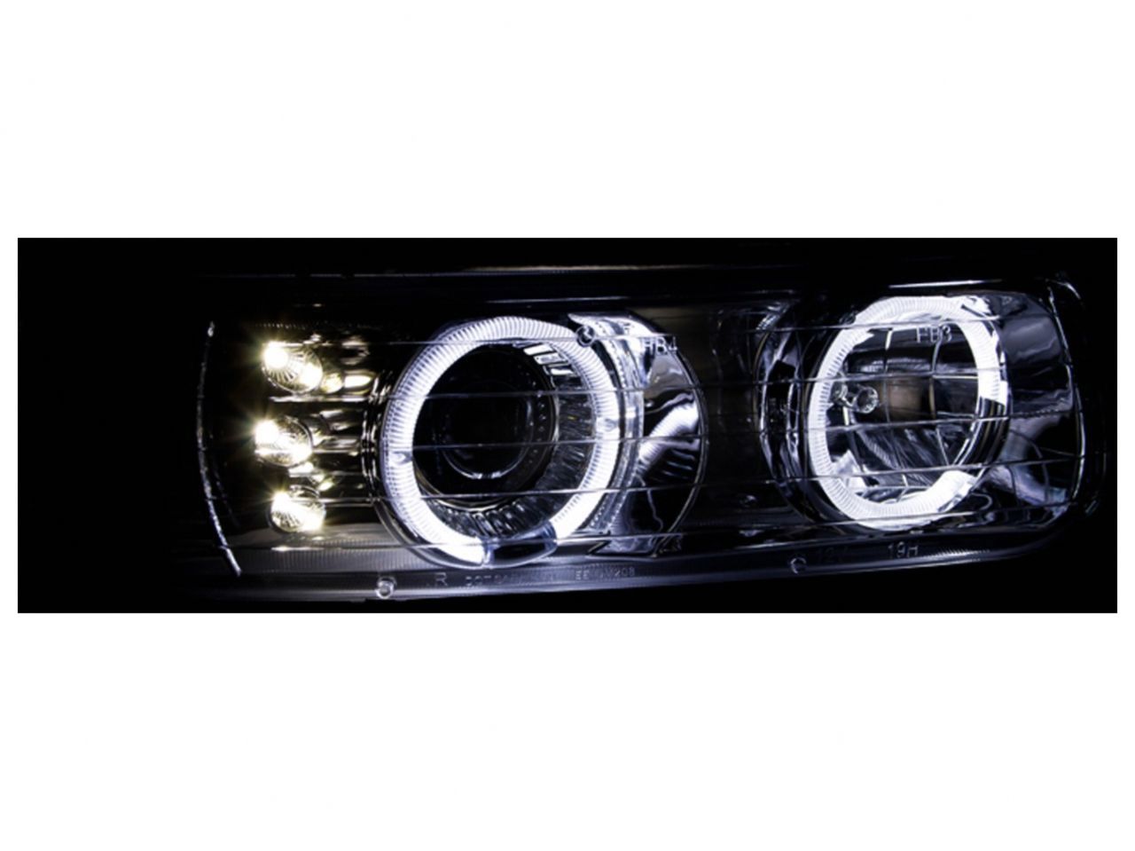 Anzo 1999-2002 Chevrolet Silverado 1500 Projector Headlights w/ Halo Chrome