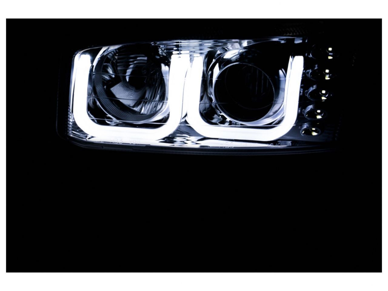 Anzo 1999-2006 Gmc Sierra 1500 Projector Headlights w/ U-Bar Black