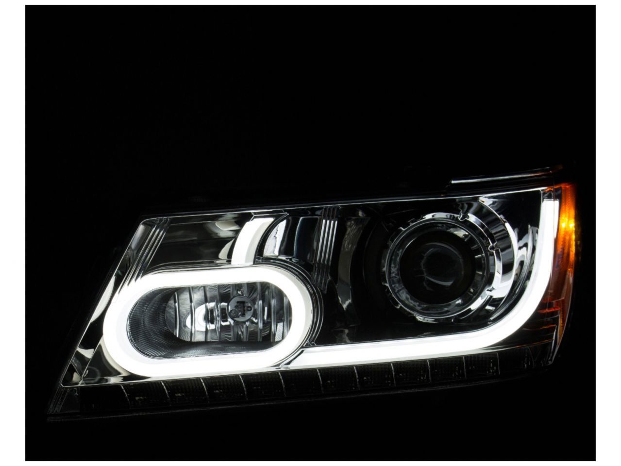 Anzo 2009-2014 Dodge Journey Projector Headlights w/ Plank Style Chrome