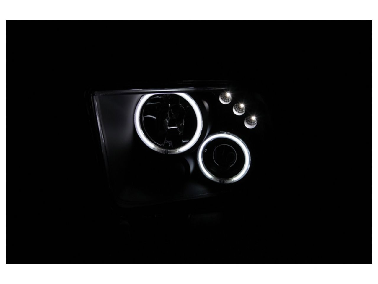 Anzo 2005-2009 Ford Mustang Projector Headlights w/ Halo Chrome