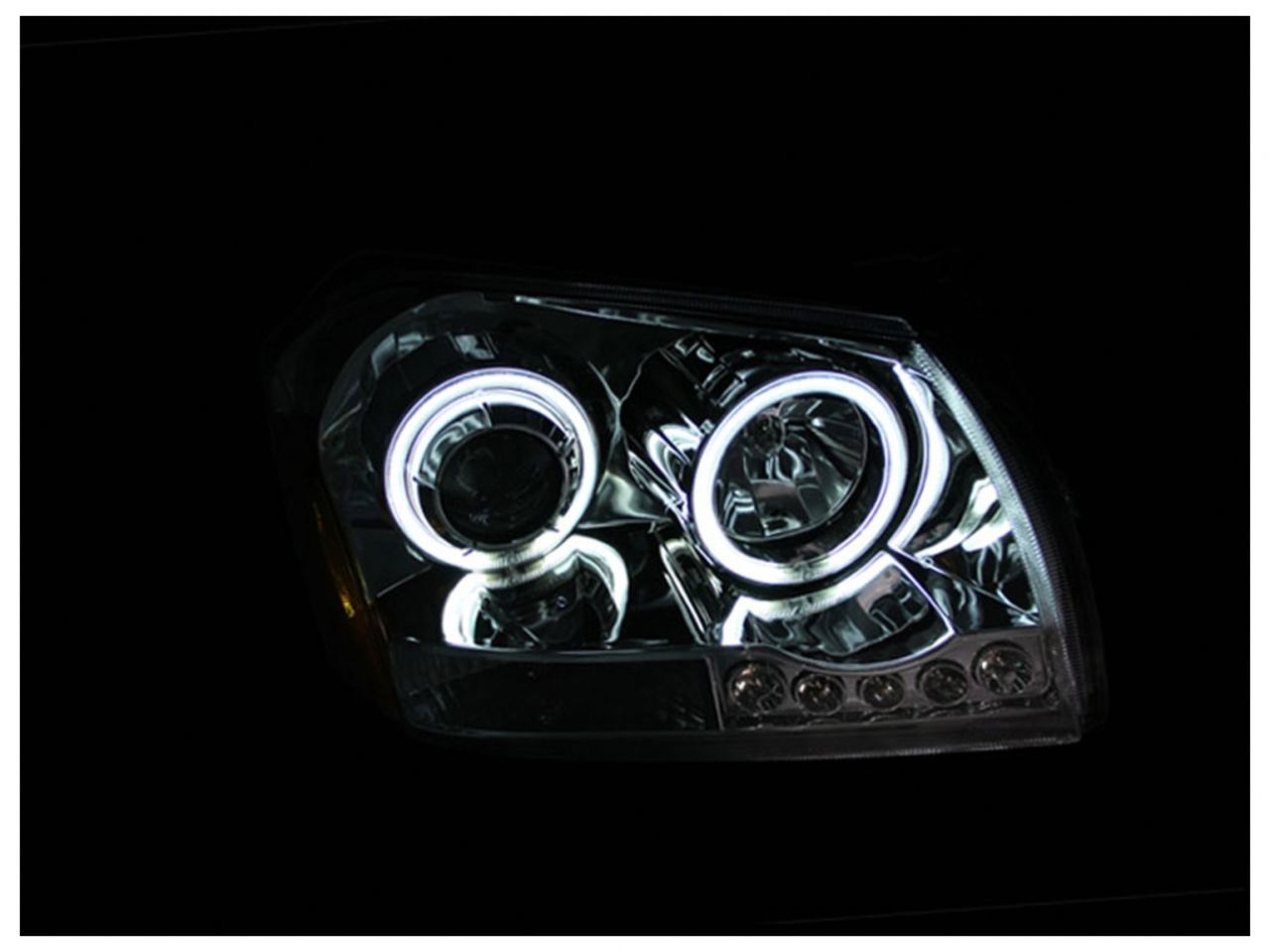 Anzo 2005-2007 Dodge Magnum Projector Headlights Chrome