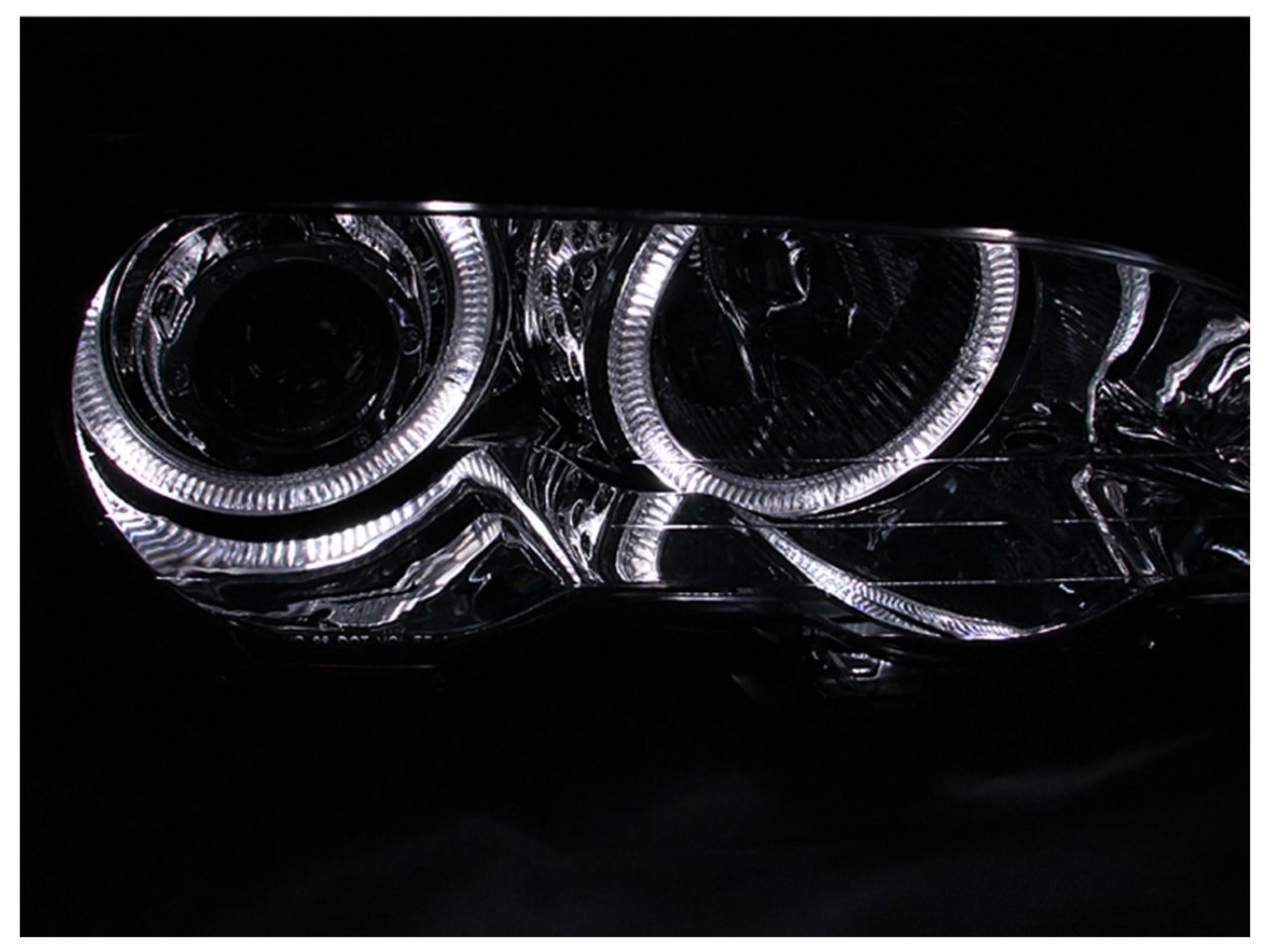 Anzo 2000-2003 BMW 3 Series E46 Projector Headlights w/ Halo Chrome