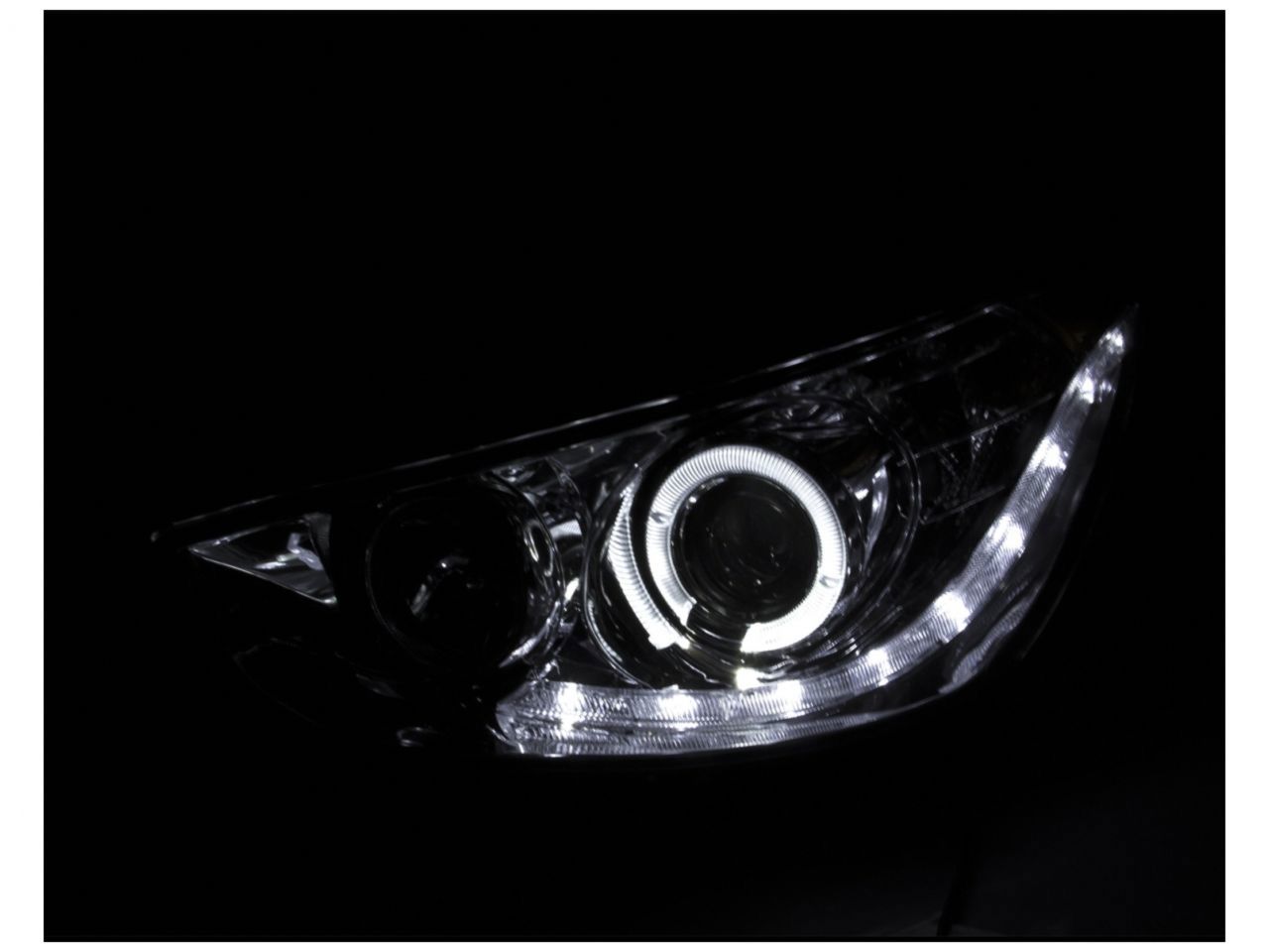 Anzo 2012-2013 Hyundai Accent Projector Headlights w/ Halo Black (CCFL)