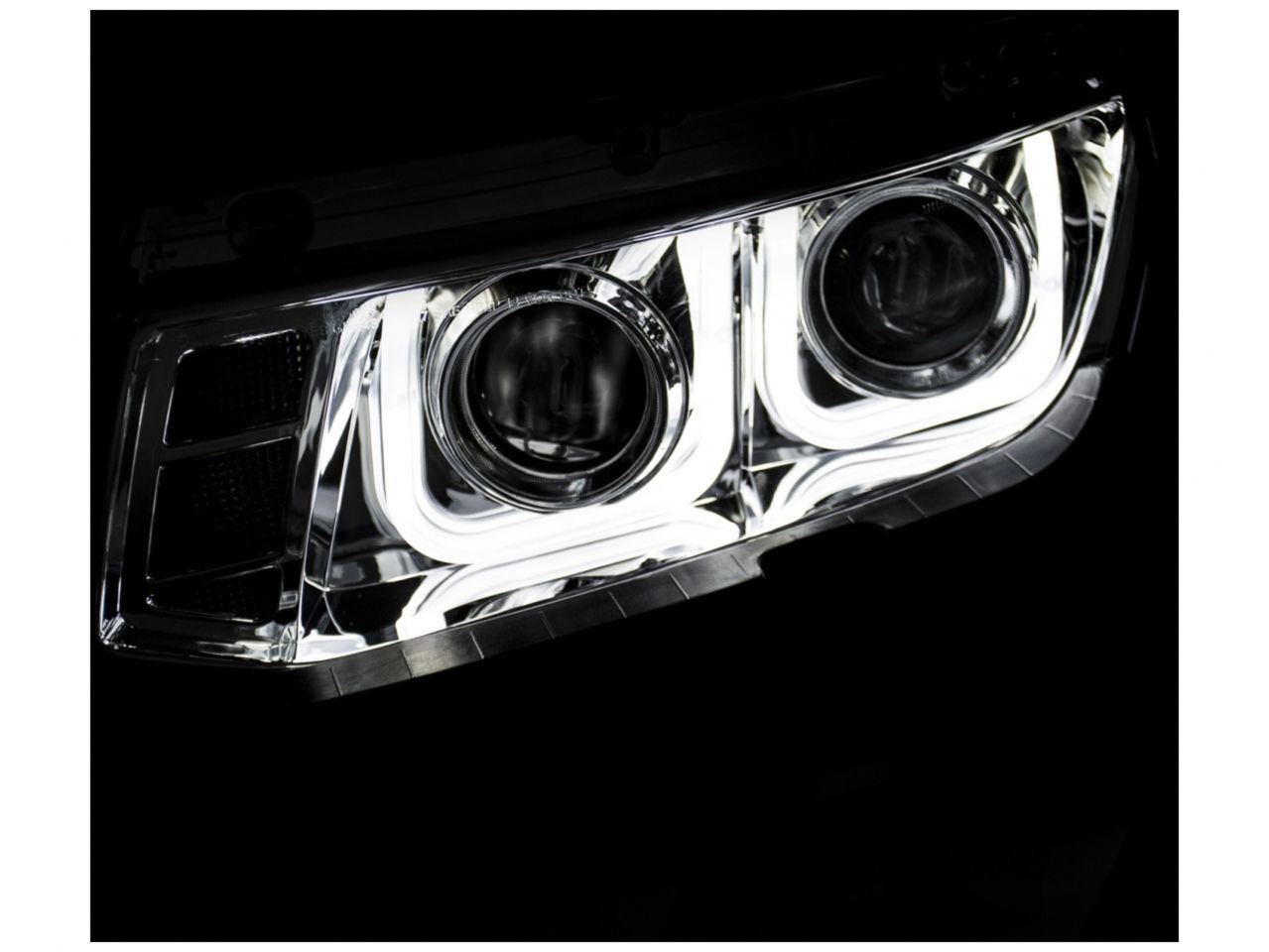 Anzo 2014-2015 Chevrolet Camaro Projector Headlights w/ U-Bar Chrome