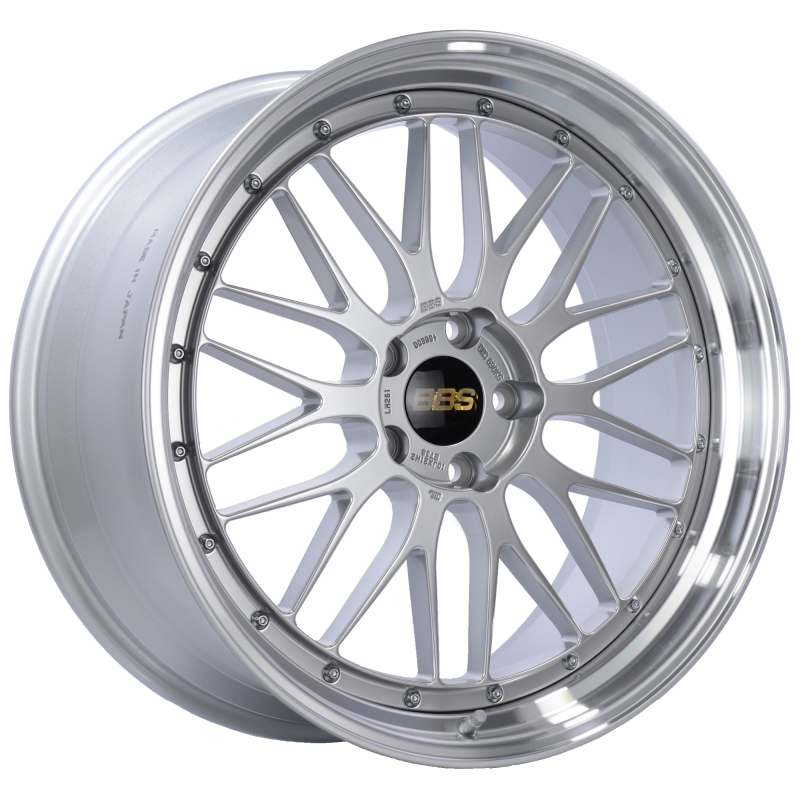 BBS LM 21x10 5x120 ET38 Diamond Silver Center Diamond Cut Lip Wheel -82mm PFS/Clip Required LM261DSPK Main Image