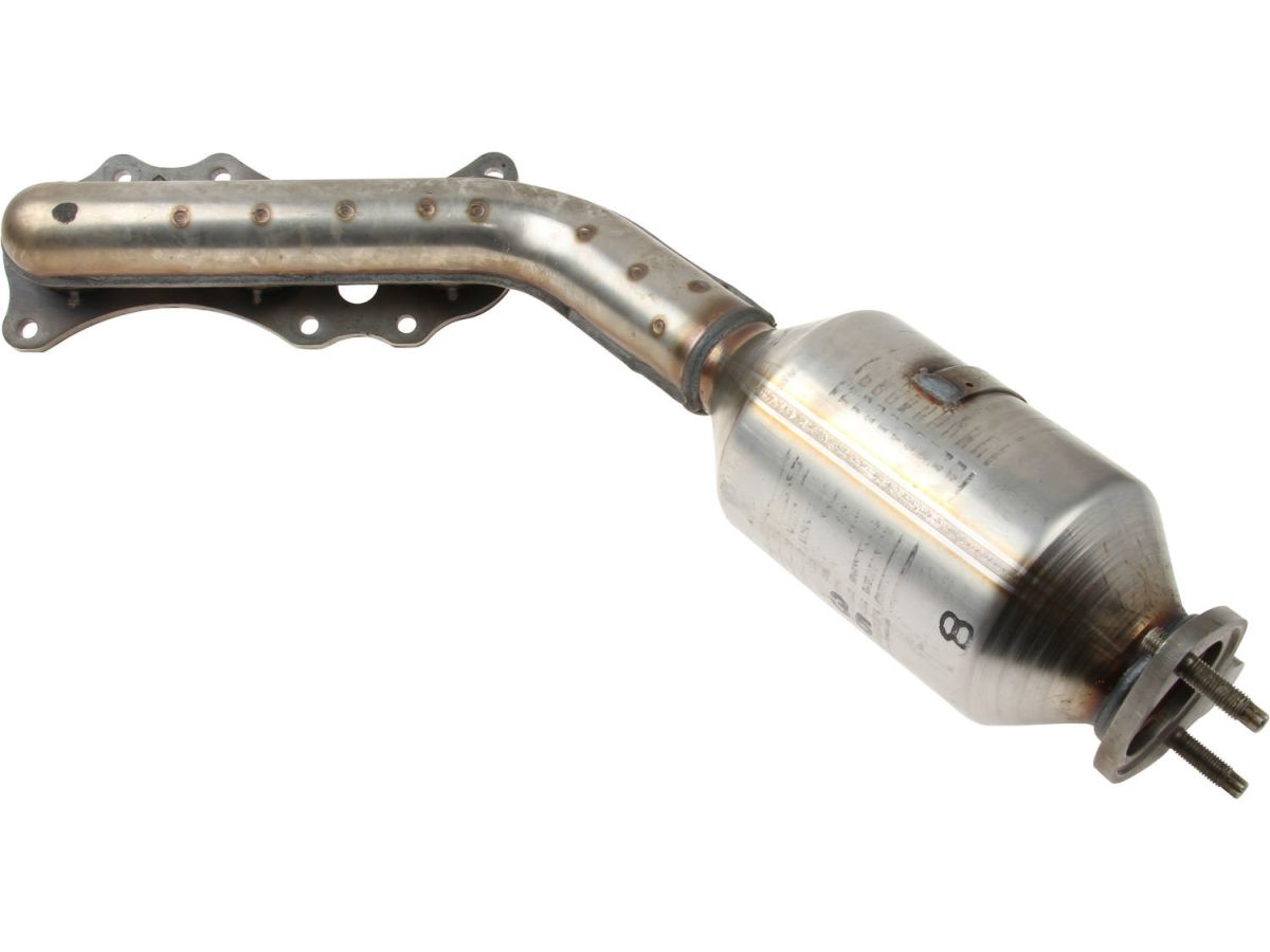 Genuine Parts Company Exhaust Manifold with Integrated Catalytic Converter