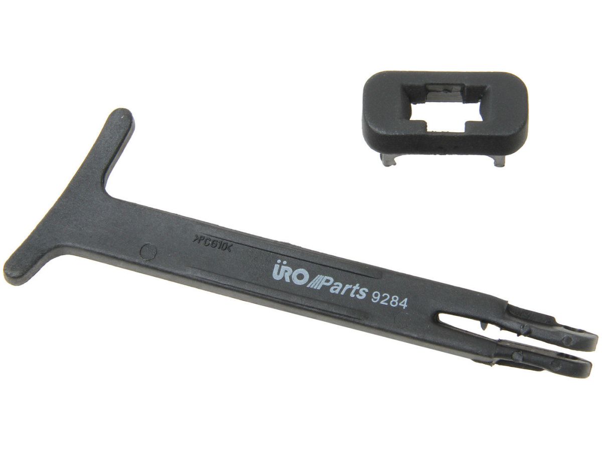 URO Hood Release Handle