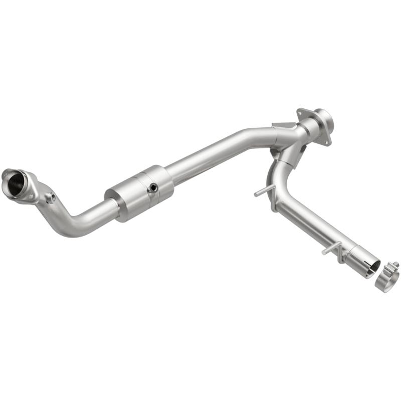 MagnaFlow Conv Direct Fit 05-06 Lincoln Navigator 5.4L w/ 3in Main Piping 52508 Main Image