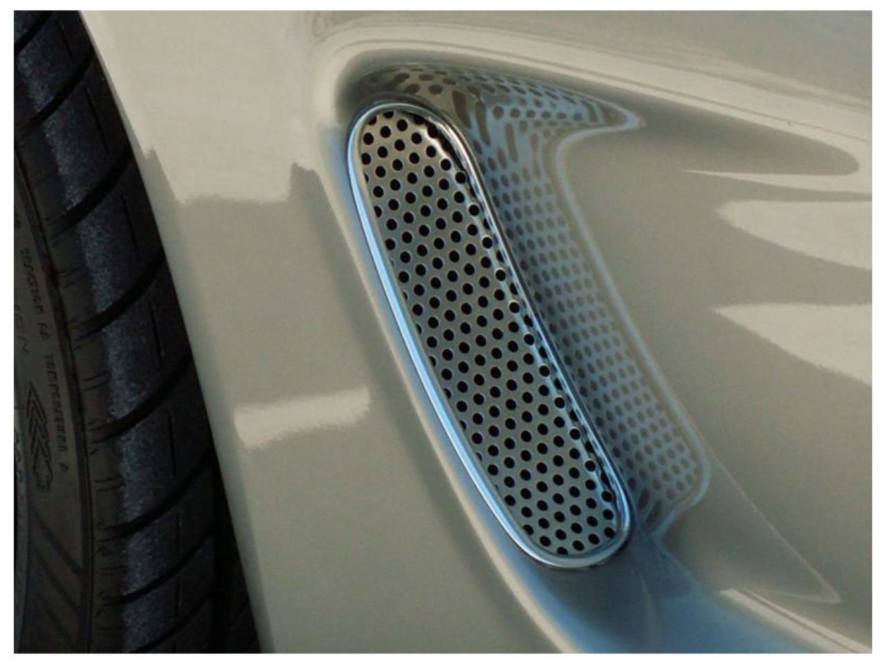 American Car Craft (ACC) Fender Vent;Corvette Side Vent Grilles 2Pc Perforated 1997-2004 C5&Z06