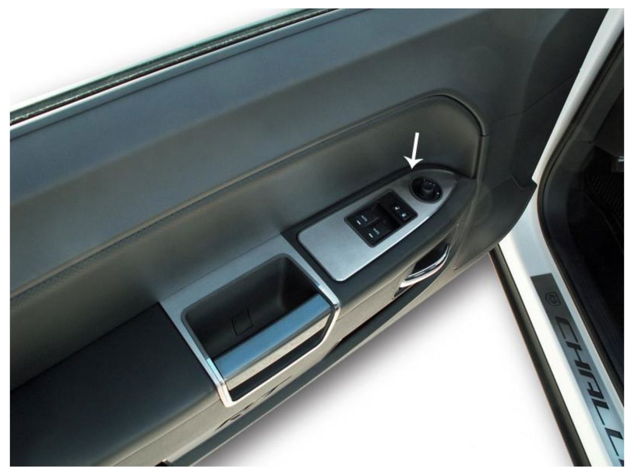 American Car Craft (ACC) Interior Trim Kit;Challenger 5.7 and SRT 8 Door Arm Control Trim Brush