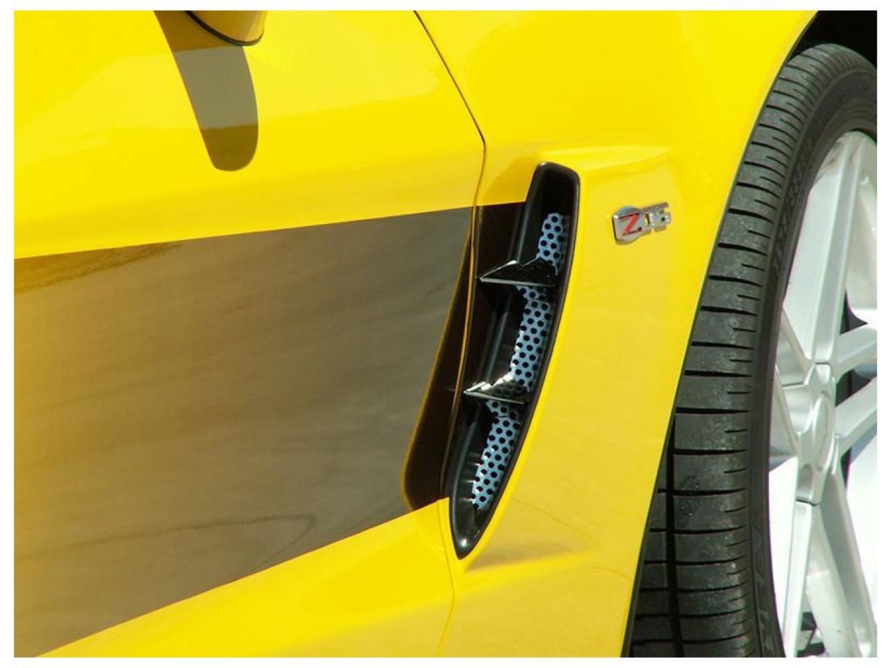 American Car Craft (ACC) Fender Vent;Corvette Vent Spears w/Perforated Front Vents 6Pc Polished