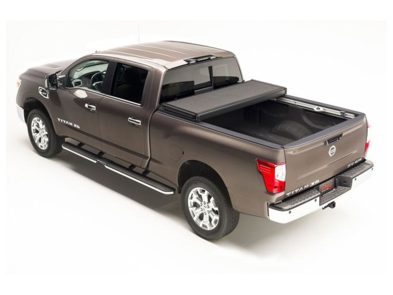 Extang Nissan Titan (5 ft 6 in) 04-15 (with rail system)