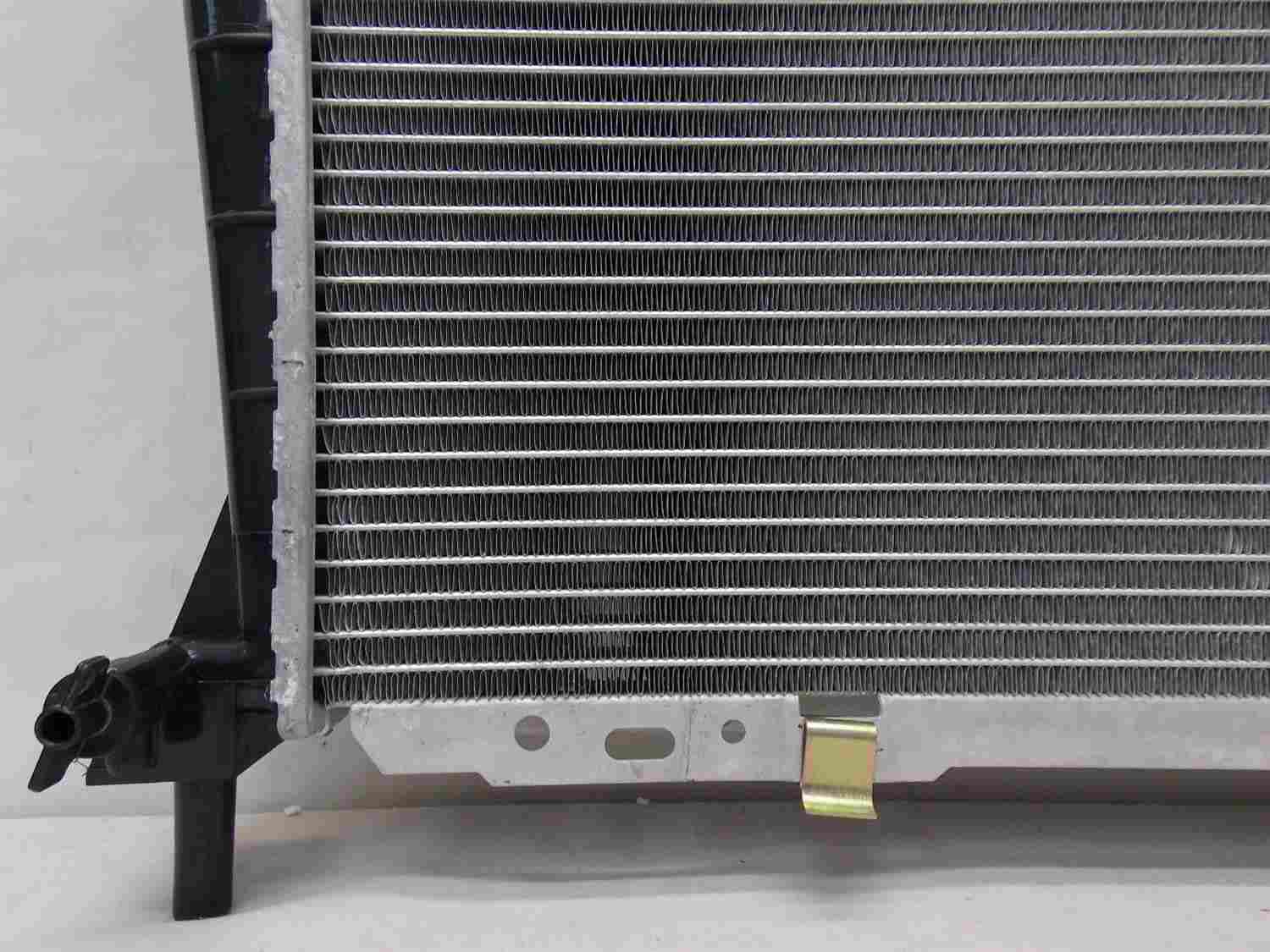 pro parts radiator  frsport 05-r1062