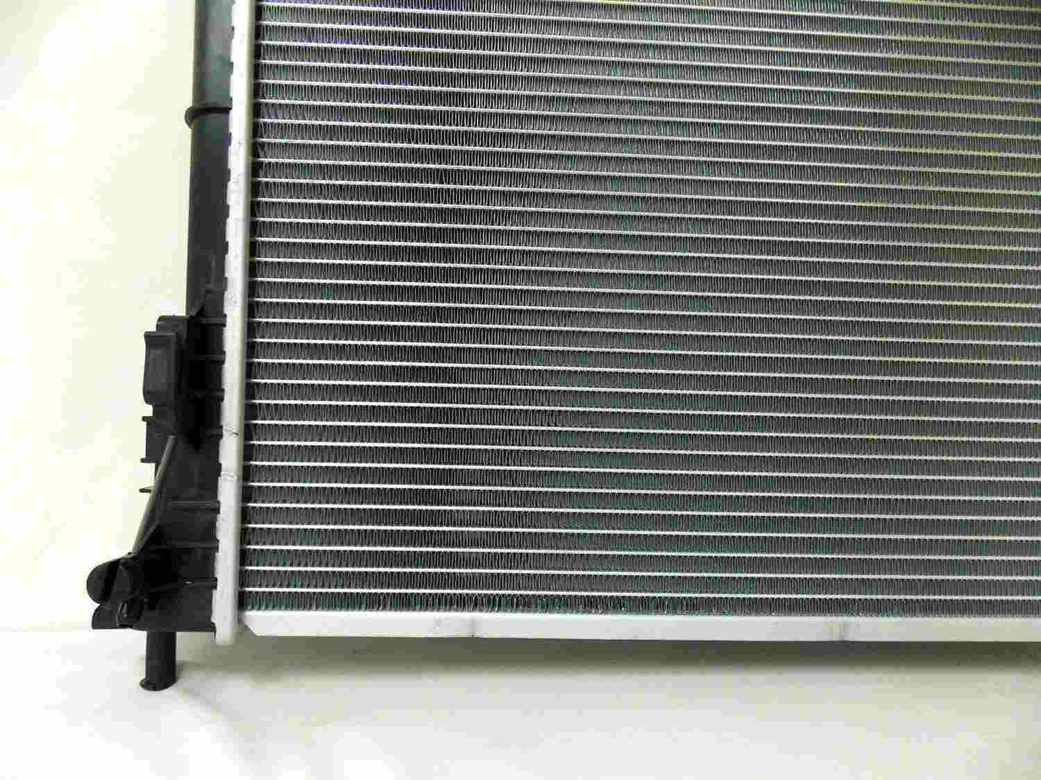 pro parts radiator  frsport 05-r13062