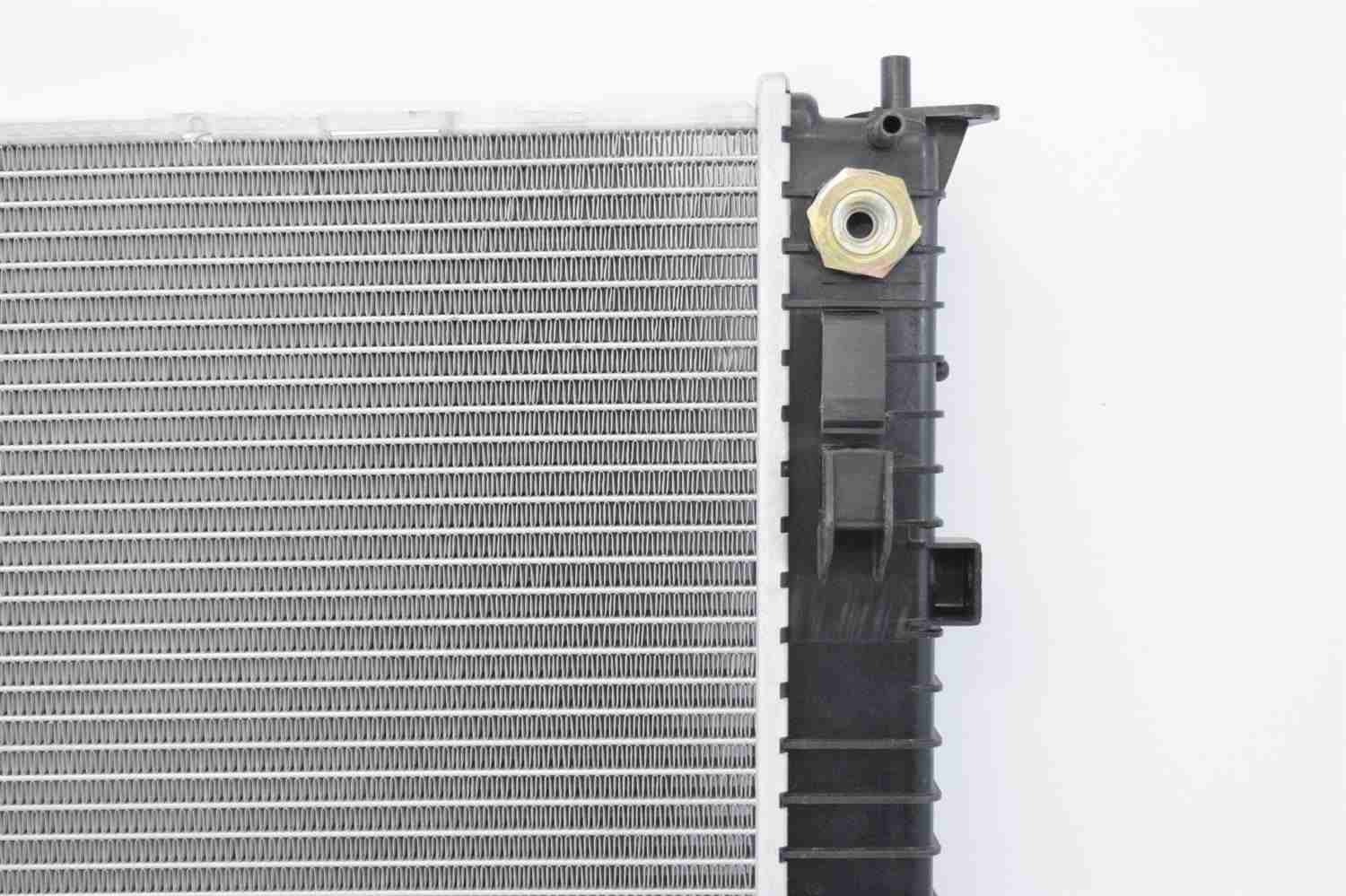 pro parts radiator  frsport 05-r13126