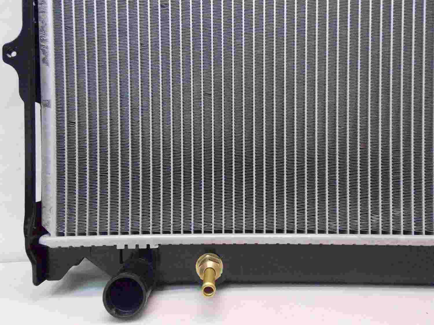 pro parts radiator  frsport 05-r1998