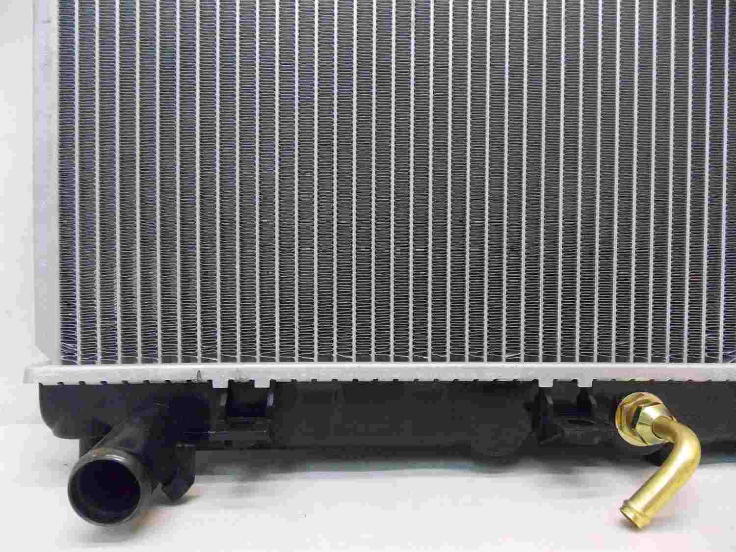 pro parts radiator  frsport 05-r2268