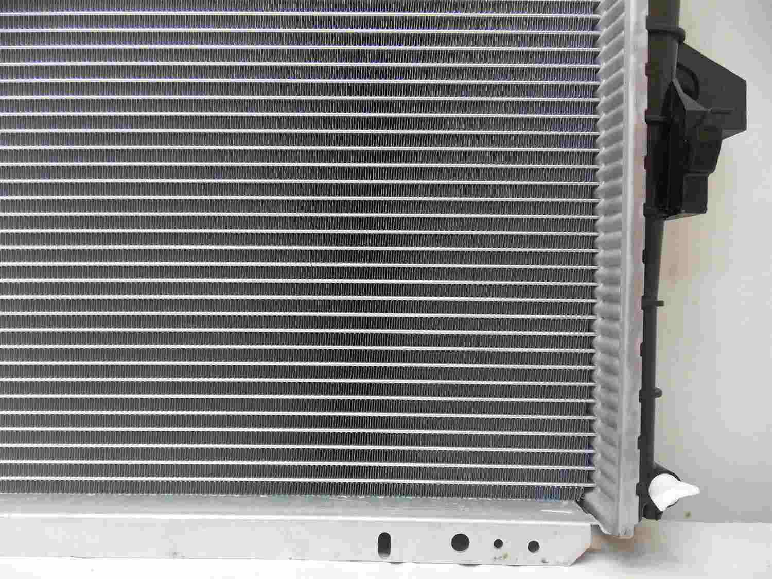 pro parts radiator  frsport 05-r2309