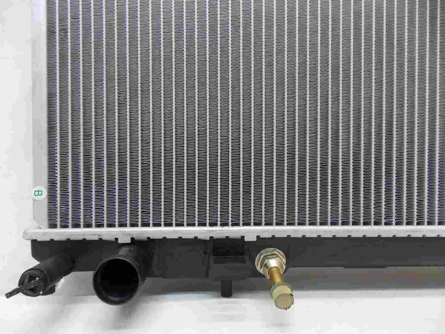 pro parts radiator  frsport 05-r2328