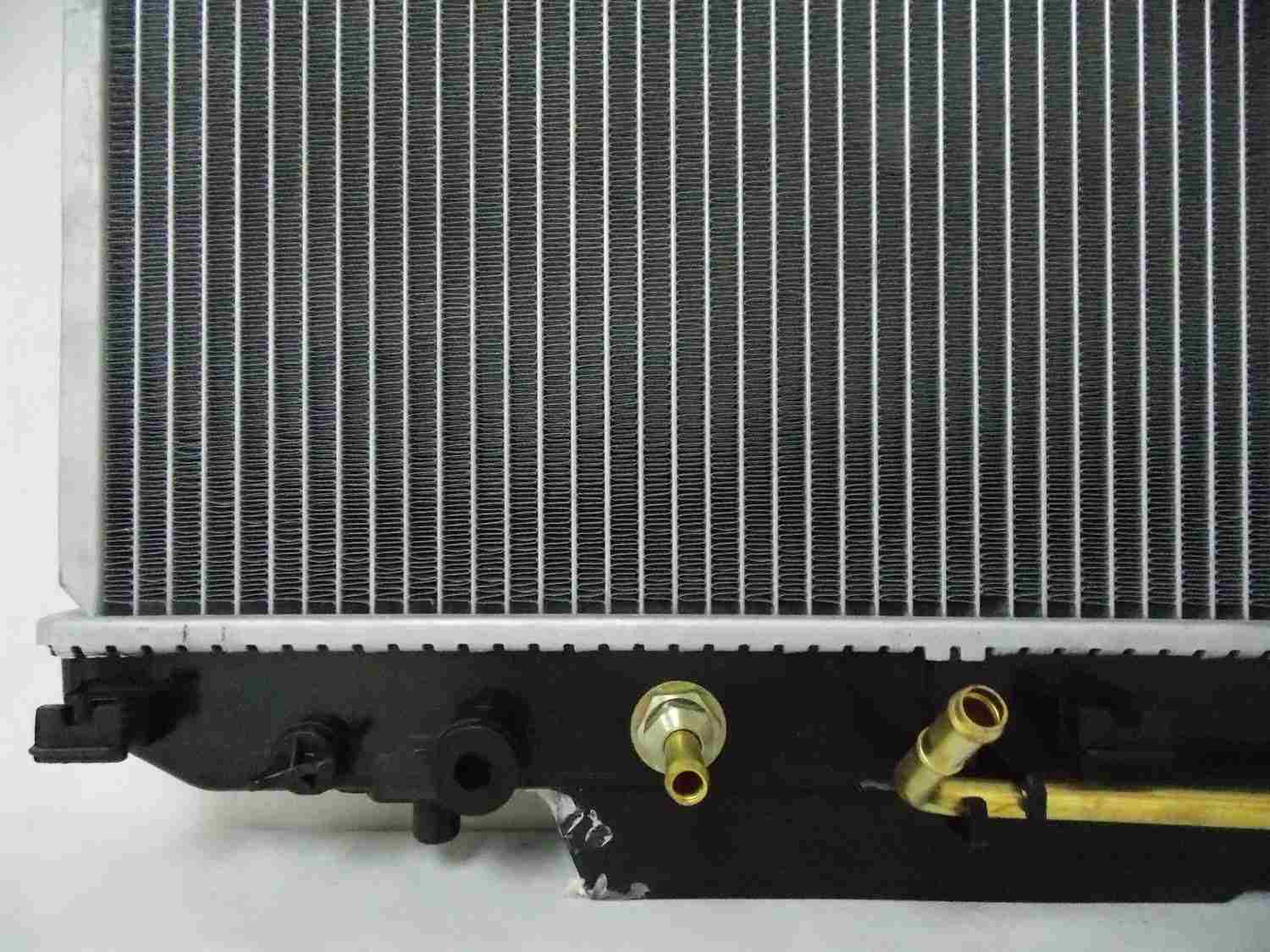 pro parts radiator  frsport 05-r2403