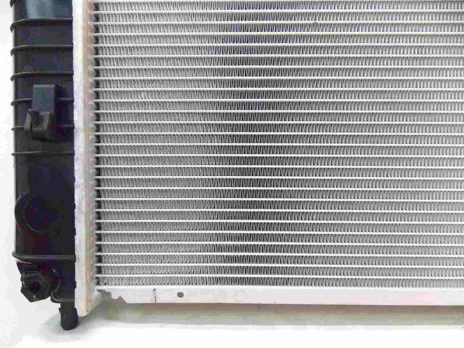 pro parts radiator  frsport 05-r2423