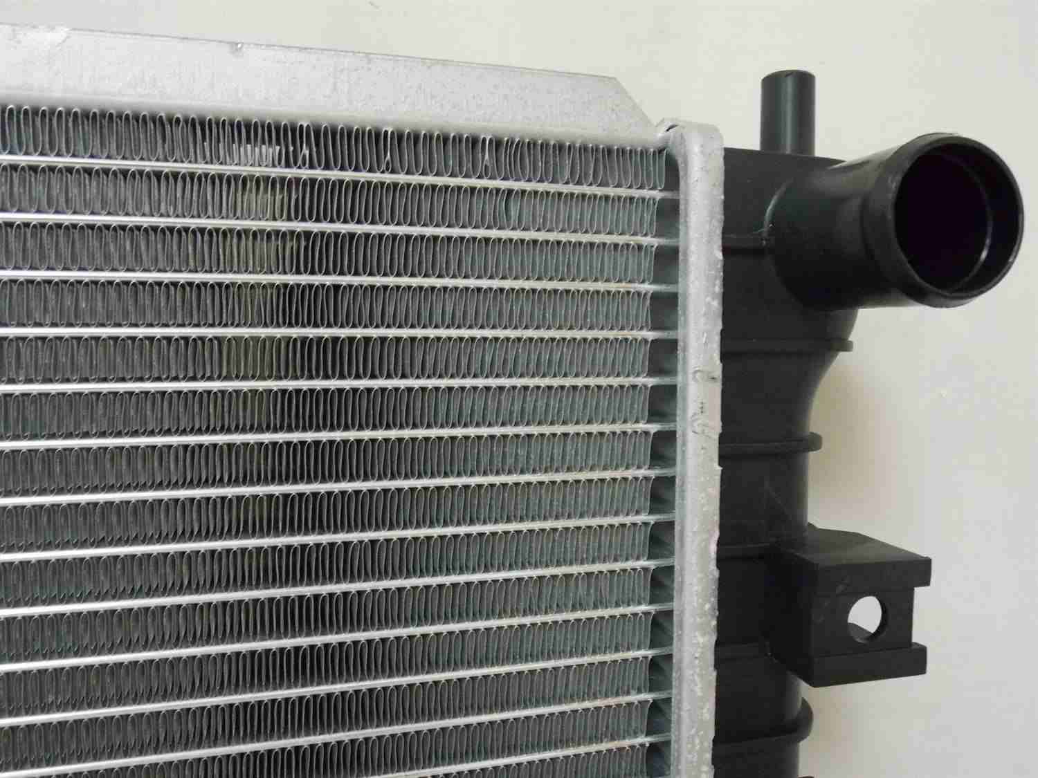 pro parts radiator  frsport 05-r2462