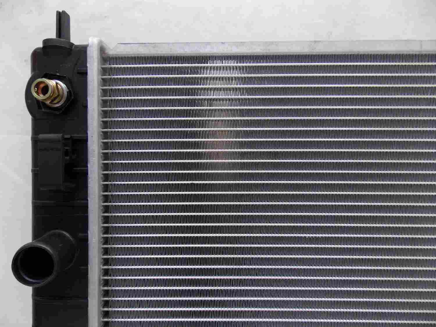 pro parts radiator  frsport 05-r2765