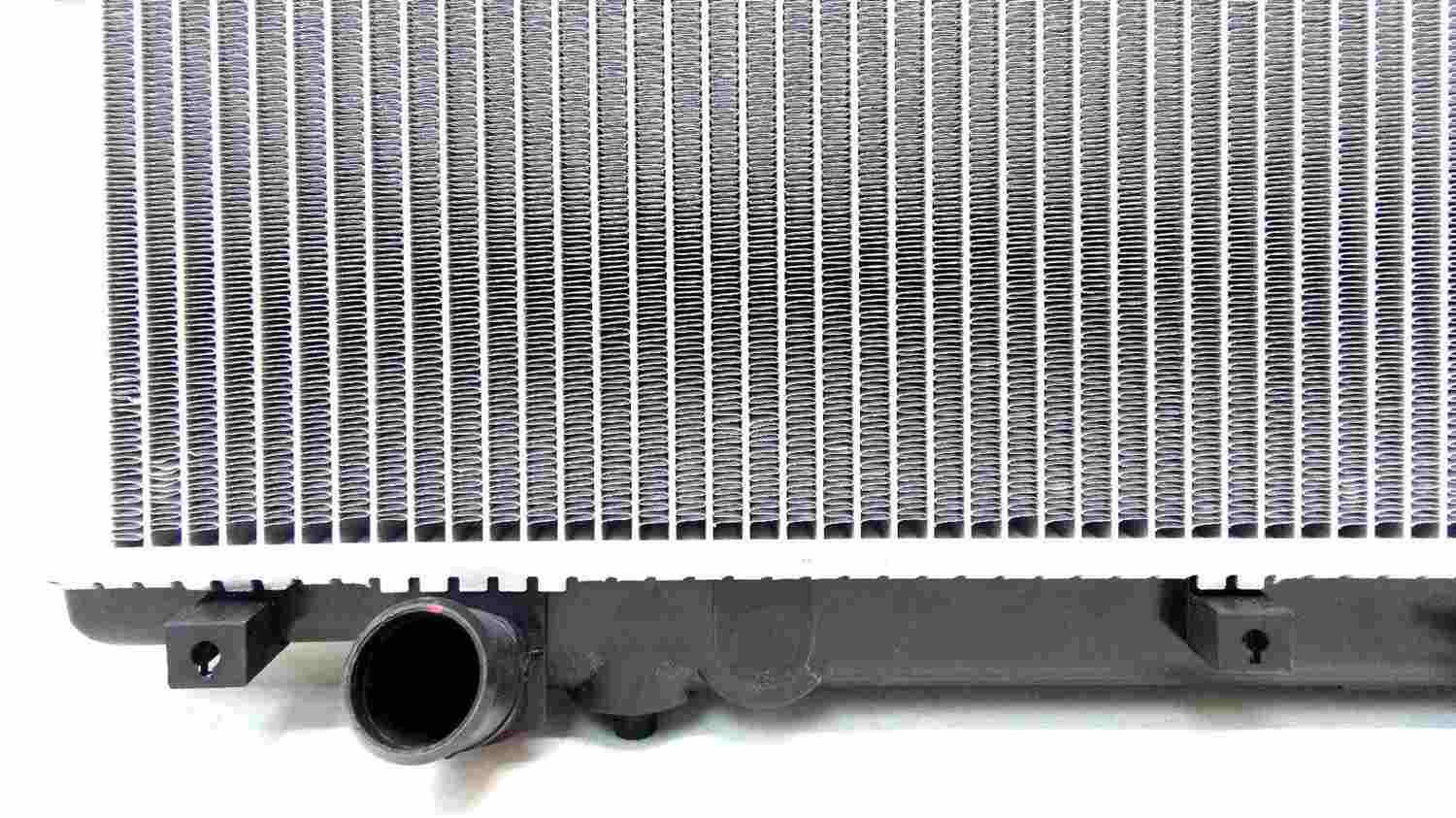 pro parts radiator  frsport 05-r2773