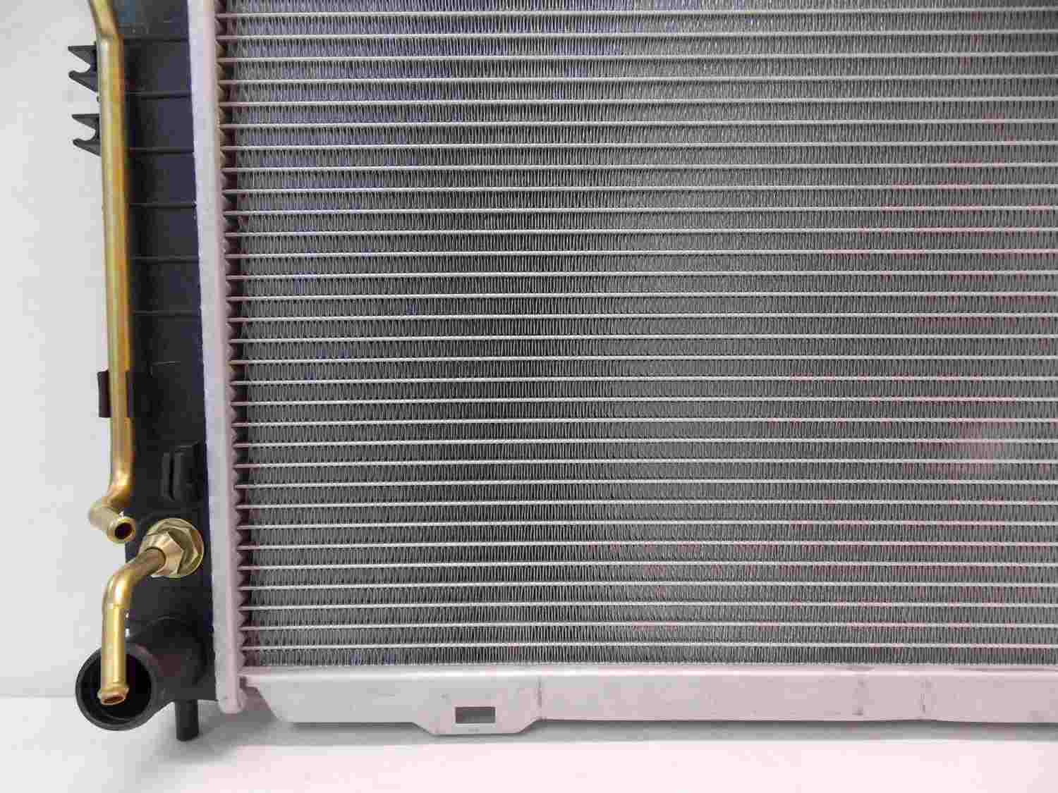 pro parts radiator  frsport 05-r2786