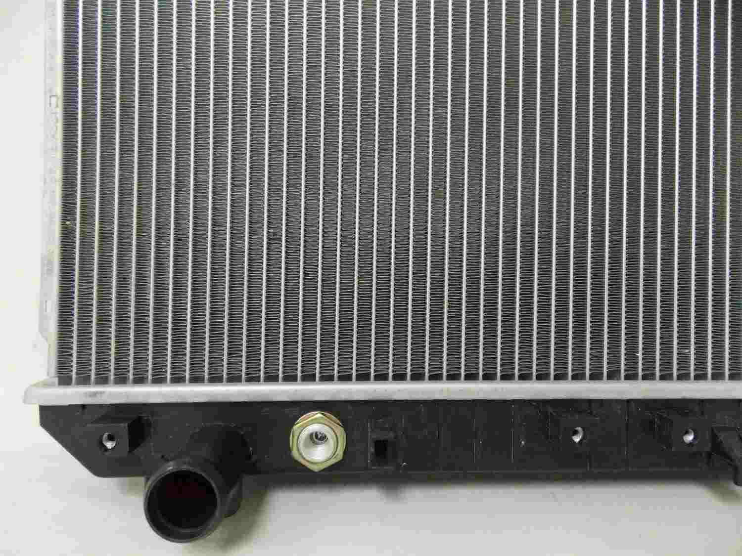 pro parts radiator  frsport 05-r2788