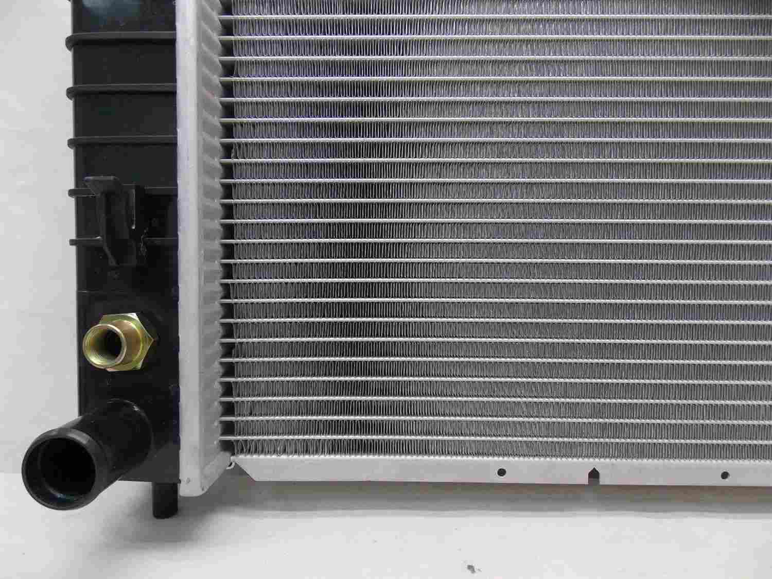 pro parts radiator  frsport 05-r2798