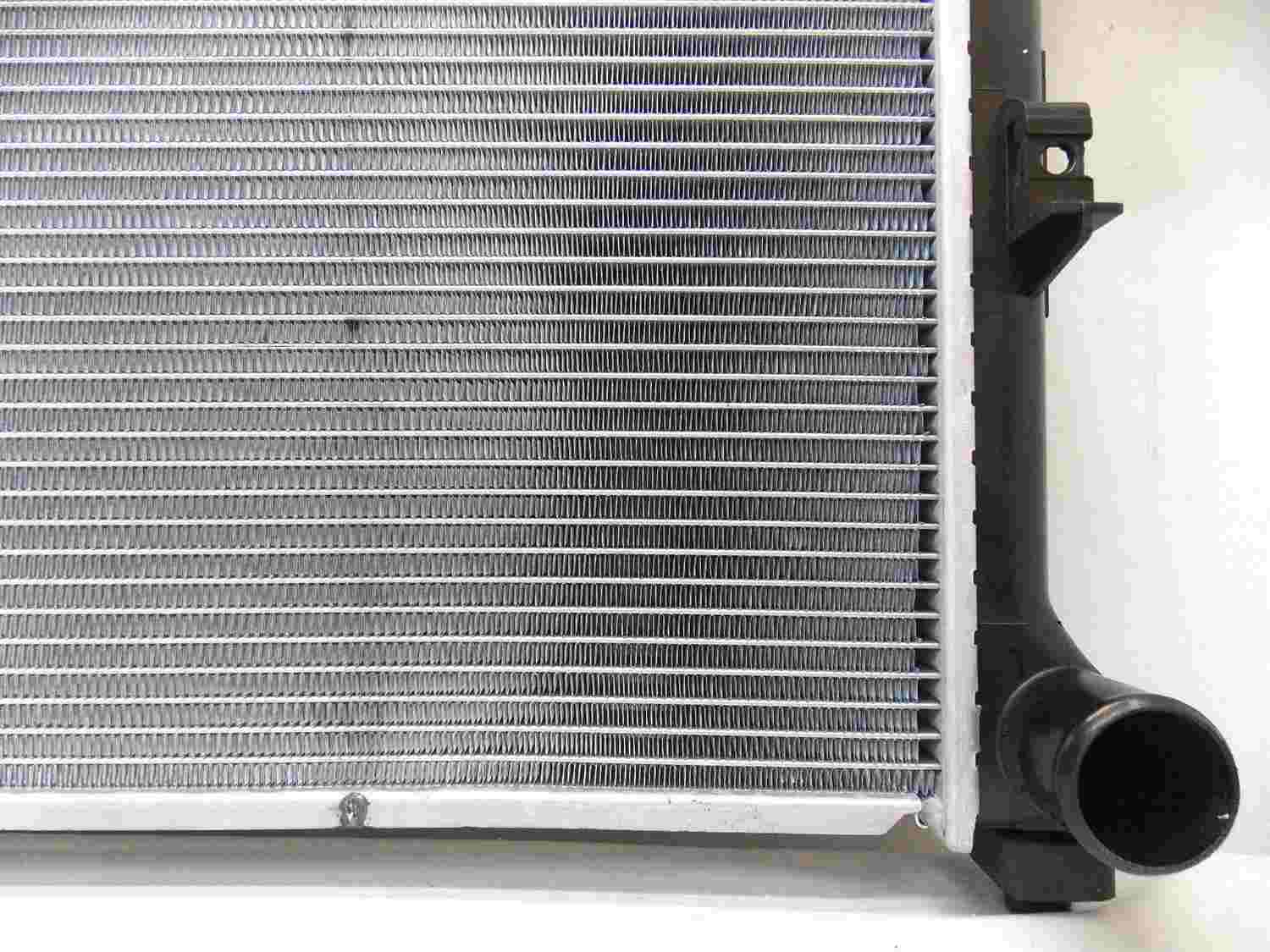 pro parts radiator  frsport 05-r2839