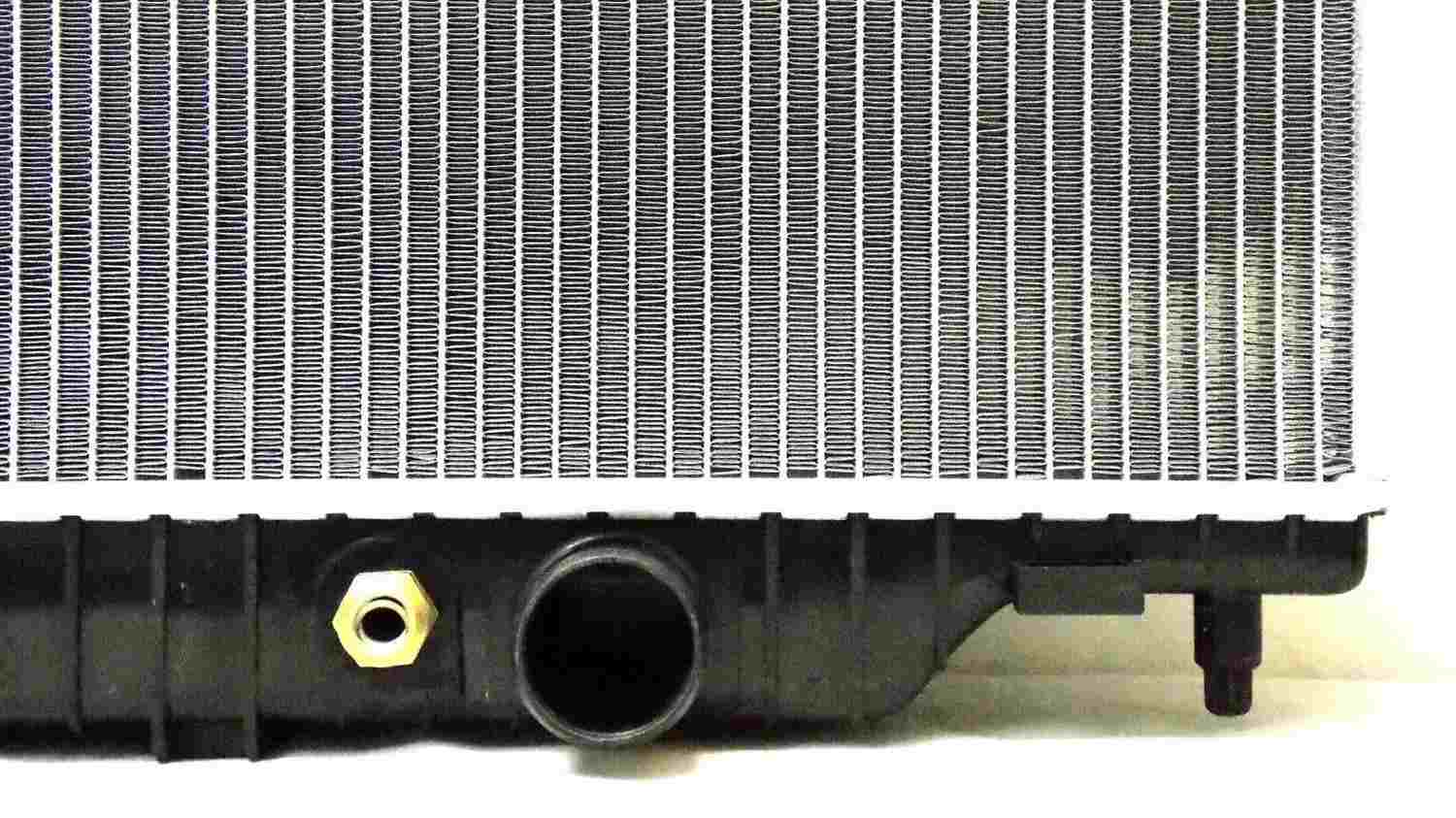 pro parts radiator  frsport 05-r2887